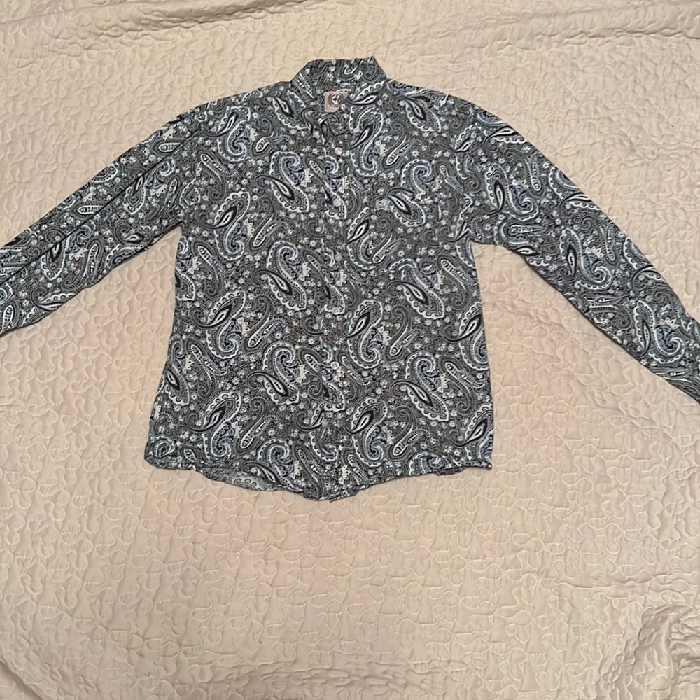 Long sleeve paisley cinch shirt